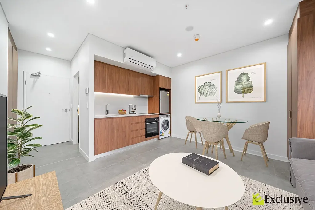 MODERN STUDIO APARTMENTS