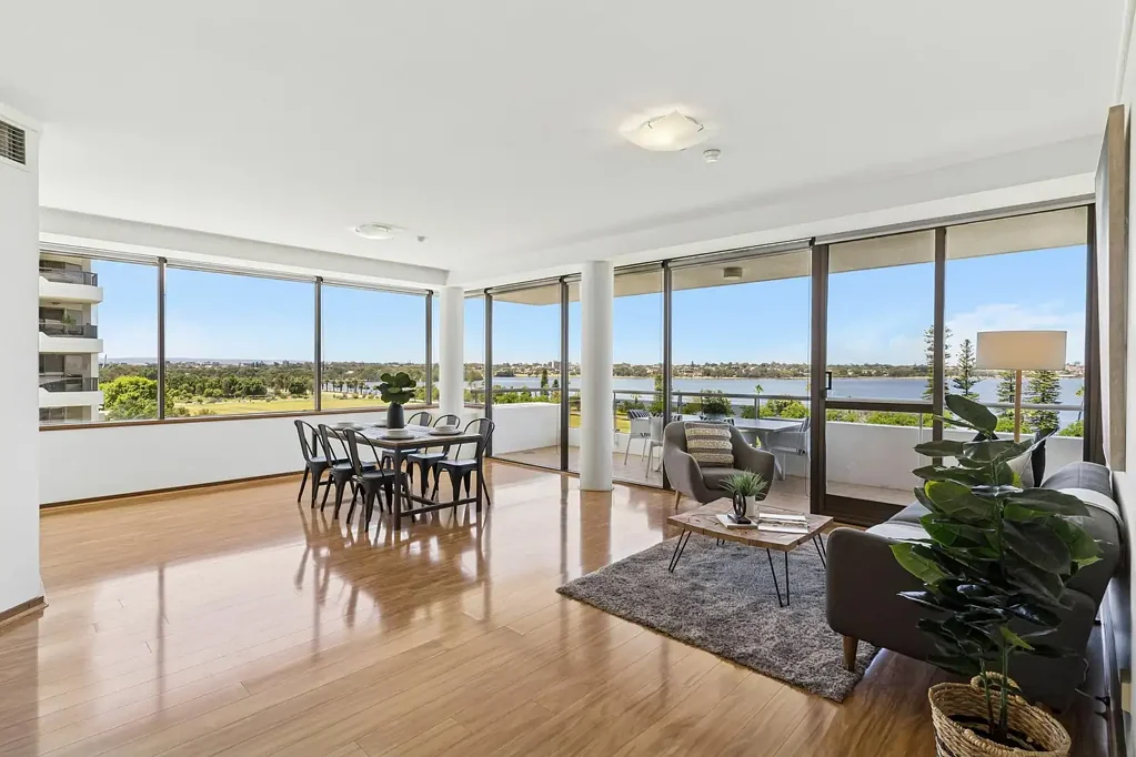 East Perth 3Kwarto Huge 180sqm of Living Space!
