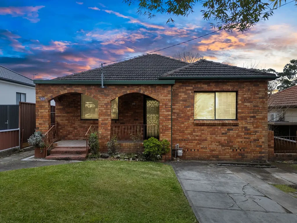 140 Karne Street North, Roselands, NSW 2196