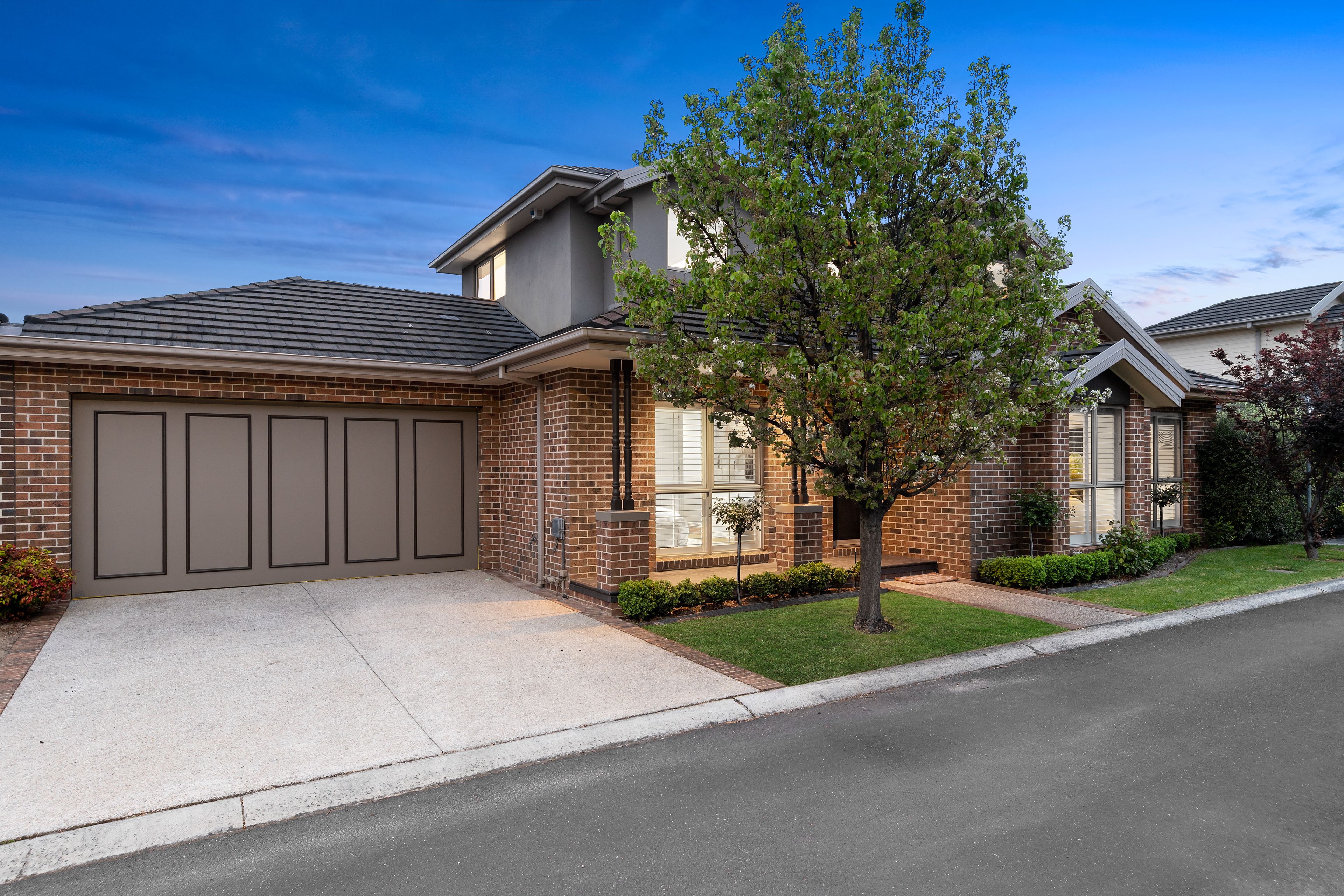 5 KINGSWOOD RISE, BOX HILL SOUTH VIC 3128, 0 Kuwarto, 0 Banyo, Townhouse