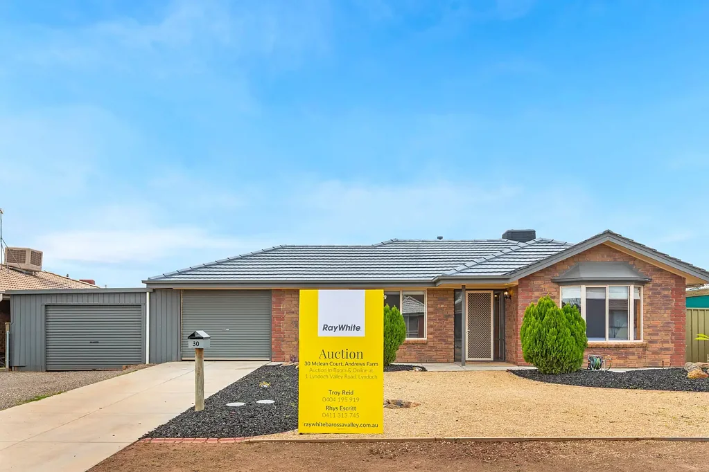 Andrews Farm 3Moenga Massive Opportunity on Mclean Court!