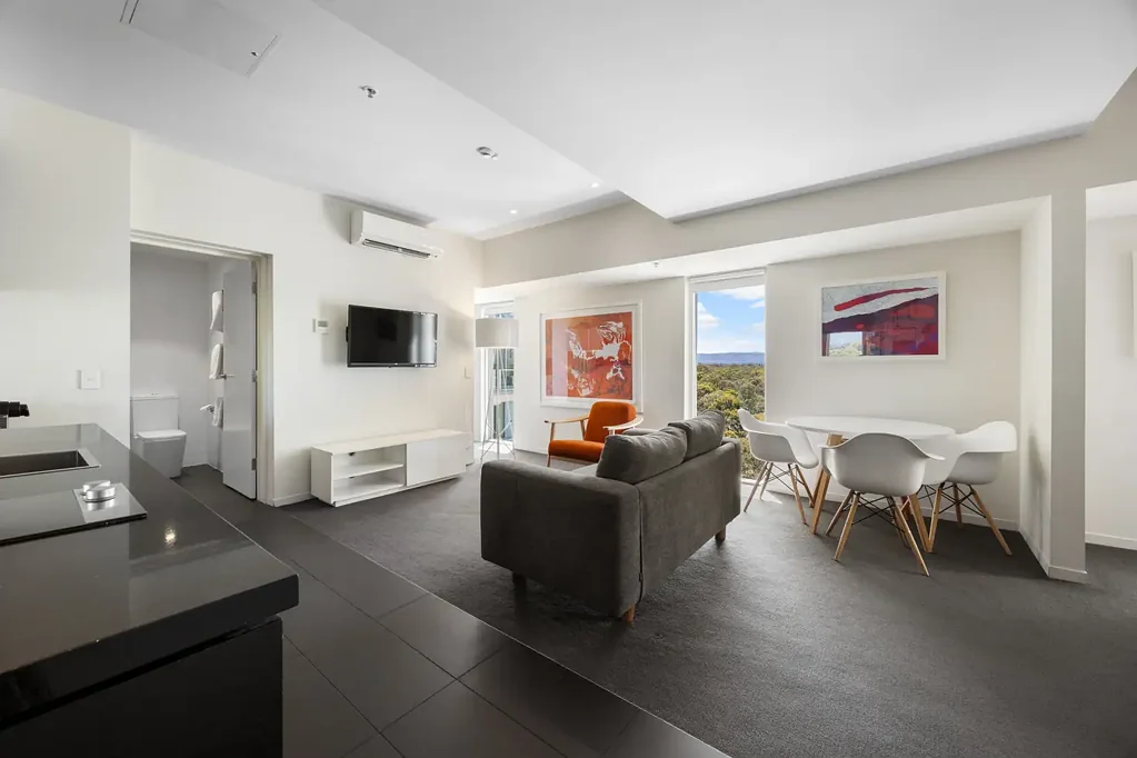 Walkerville 2房  Sophisticated riverside living in exclusive Walkerville