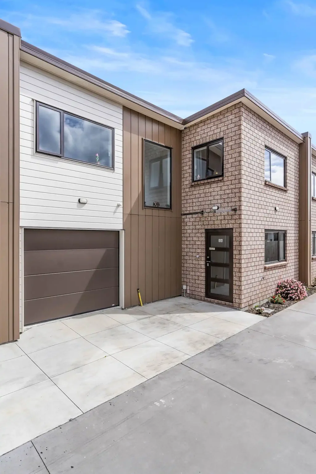 Manurewa 3Phòng ngủ Affordable First Home Or Ideal Investment !!