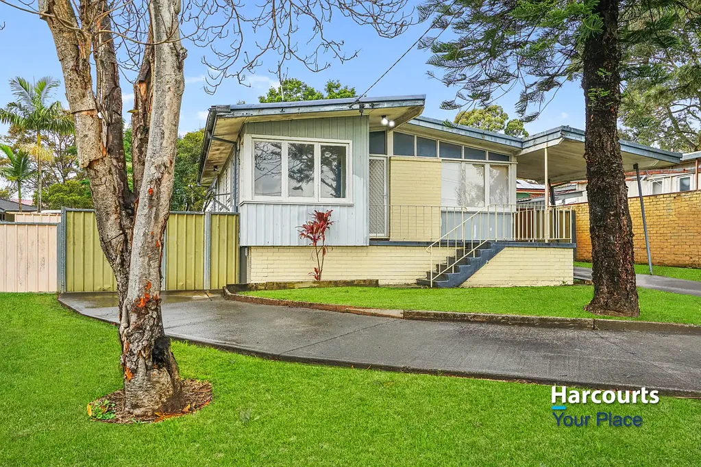 Hebersham 3 Bedroom Spacious 3-Bedroom Home on 731sqm Block with Double Garage & Carport