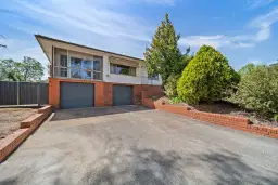 130 Tillyard Drive, Flynn