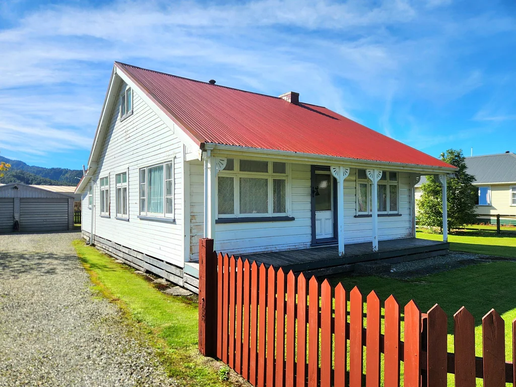Stillwater 4 Slaapkamer Four bedrooms & great garaging