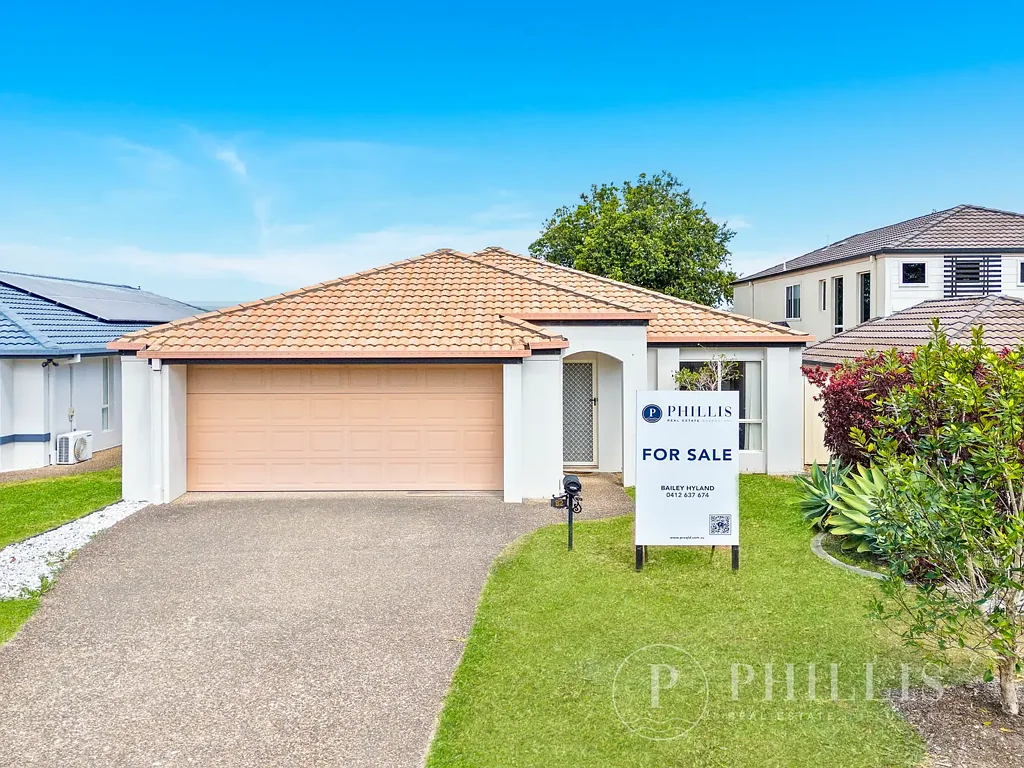 82 Tee Trees Boulevard, Arundel, QLD 4214