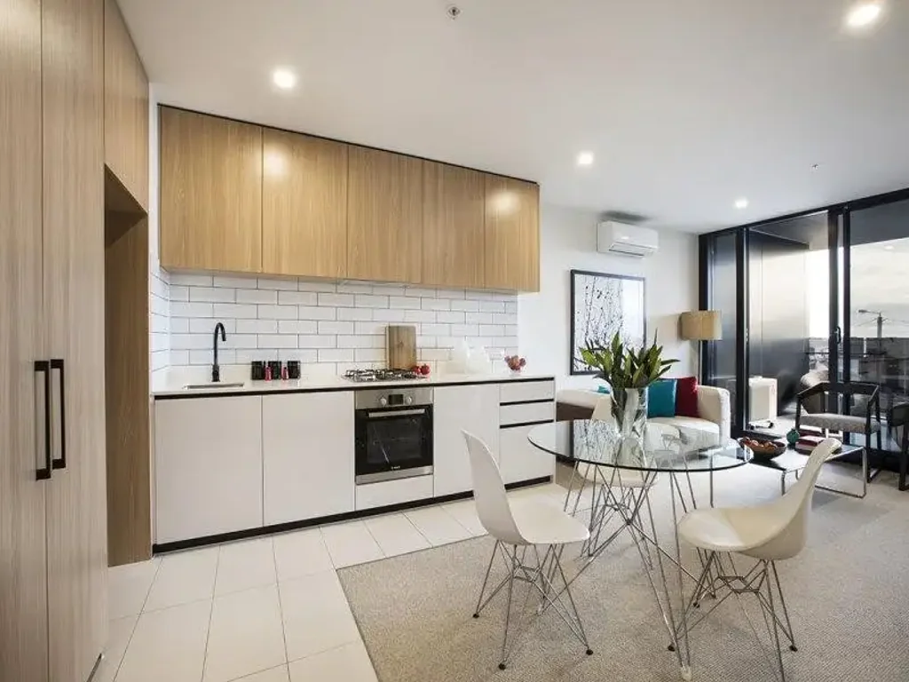 Stylish Two-Bedroom Apartment in Prime Moorabbin Location