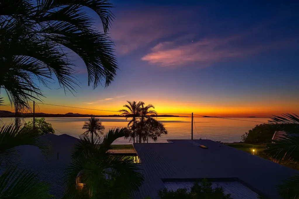 Slade Point 6房  The View Says It All — Majestic Sunsets Every day!