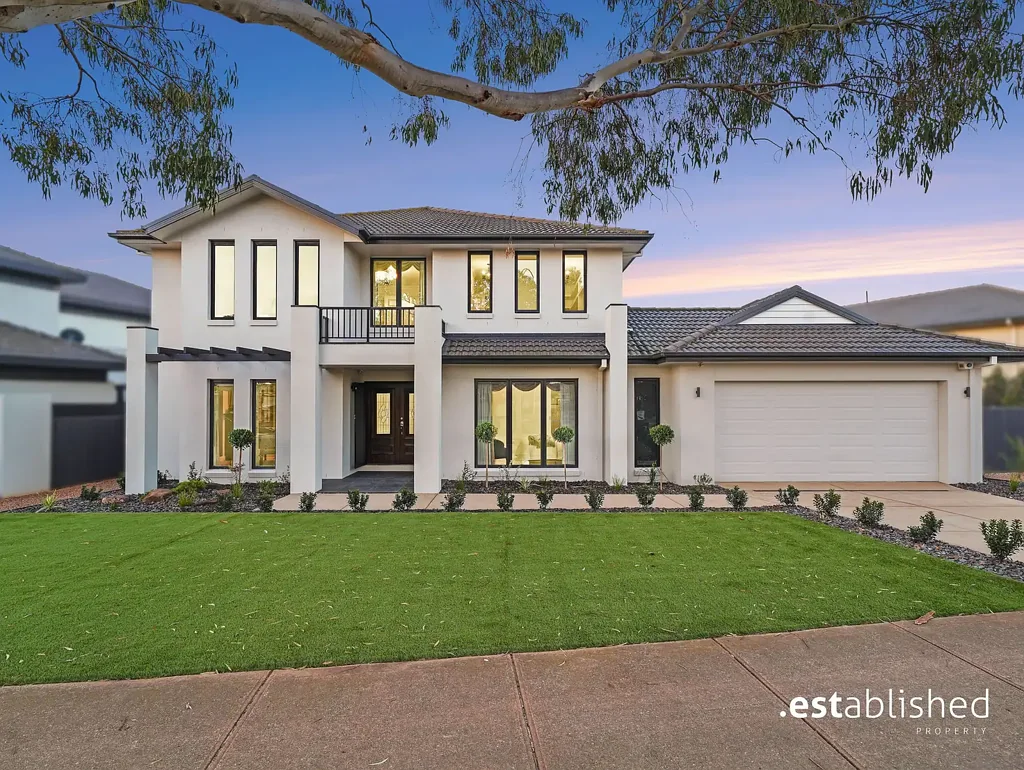 Point Cook 5 Slaapkamer More Than a Home – A Lifestyle Statement! - House size: 65 sqs (approx)