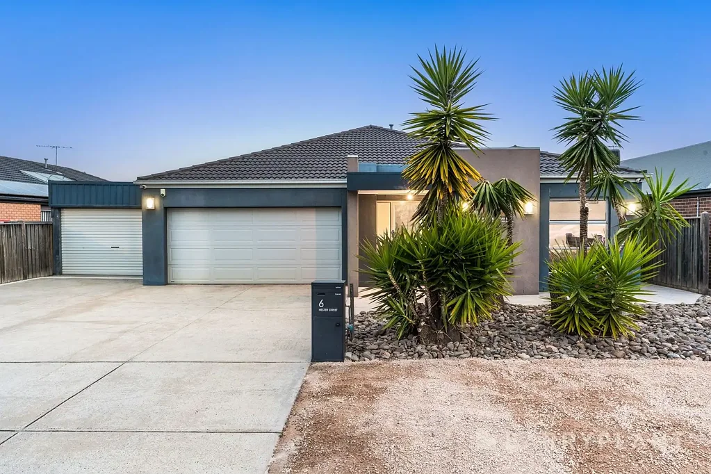 Tarneit 4બેડરૂમ AN EXCEPTIONAL FAMILY HOME LOADED WITH EVERYTHING YOU WANT OUTDOORS
