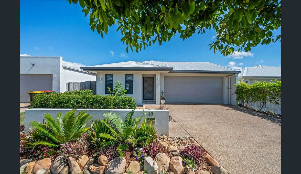 18 BARKLYA ST, MOUNT LOW QLD 4818, 0部屋, 0バスルーム, House