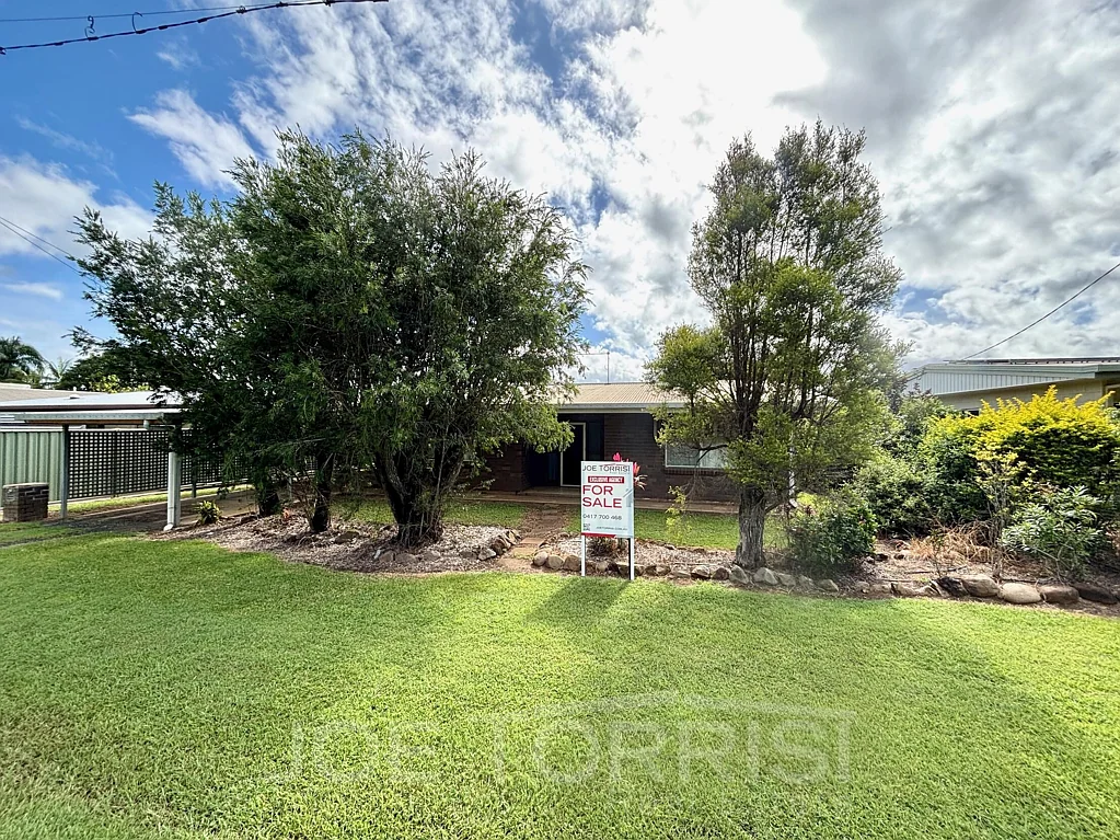 42 Martin Avenue, Mareeba, QLD 4880