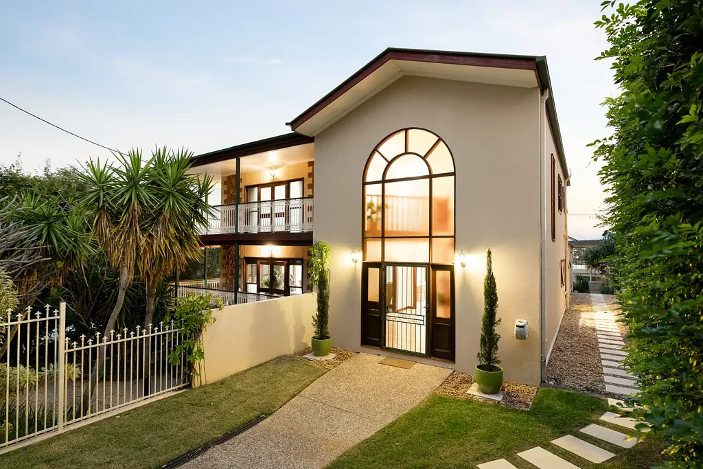 Ascot 6कमरा Experience Elevated Living With Spectacular City Skyline Views