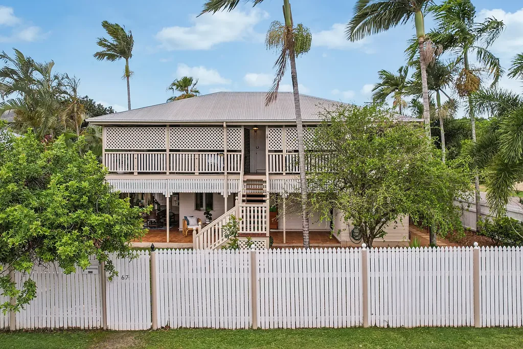 67 Armstrong Street, Hermit Park, QLD 4812