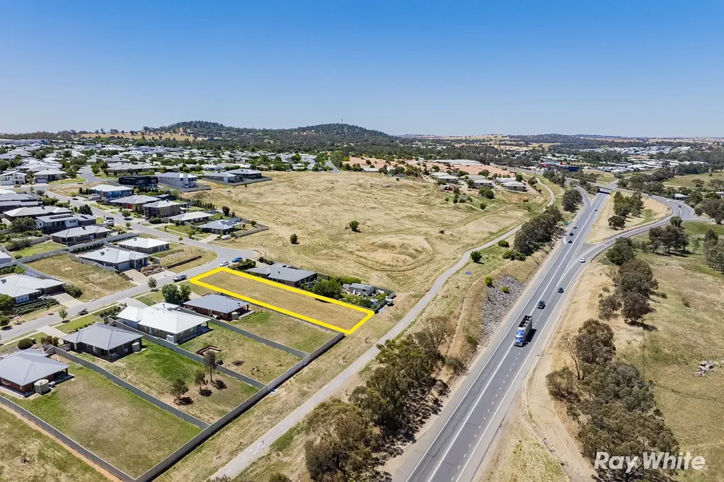 Estella Build Big in Estella - 1,252sqm of Potential!