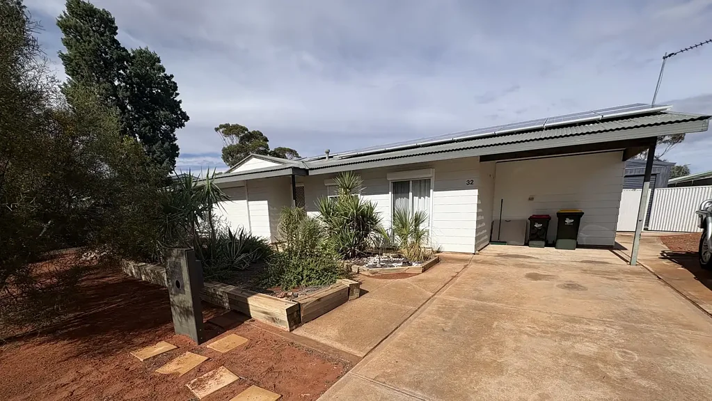 32 Bopeechee St, Roxby Downs, SA 5725, 3 Bedrooms, 1 Bathrooms, House