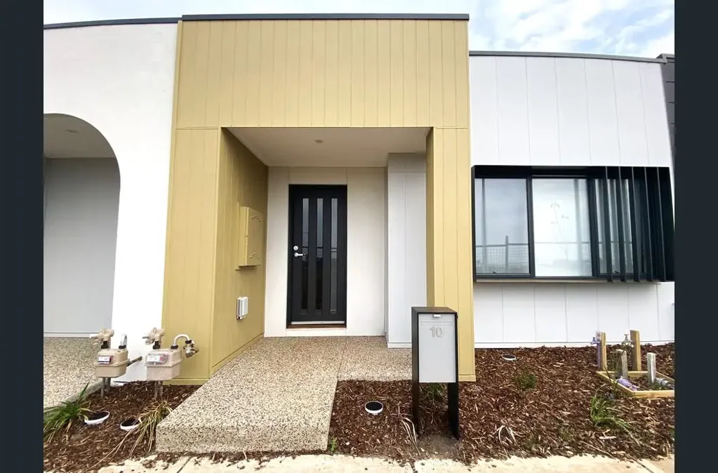 Modern 3 bedroom Family Living in Prime Wyndham Vale Location | Saffron Real Estate
