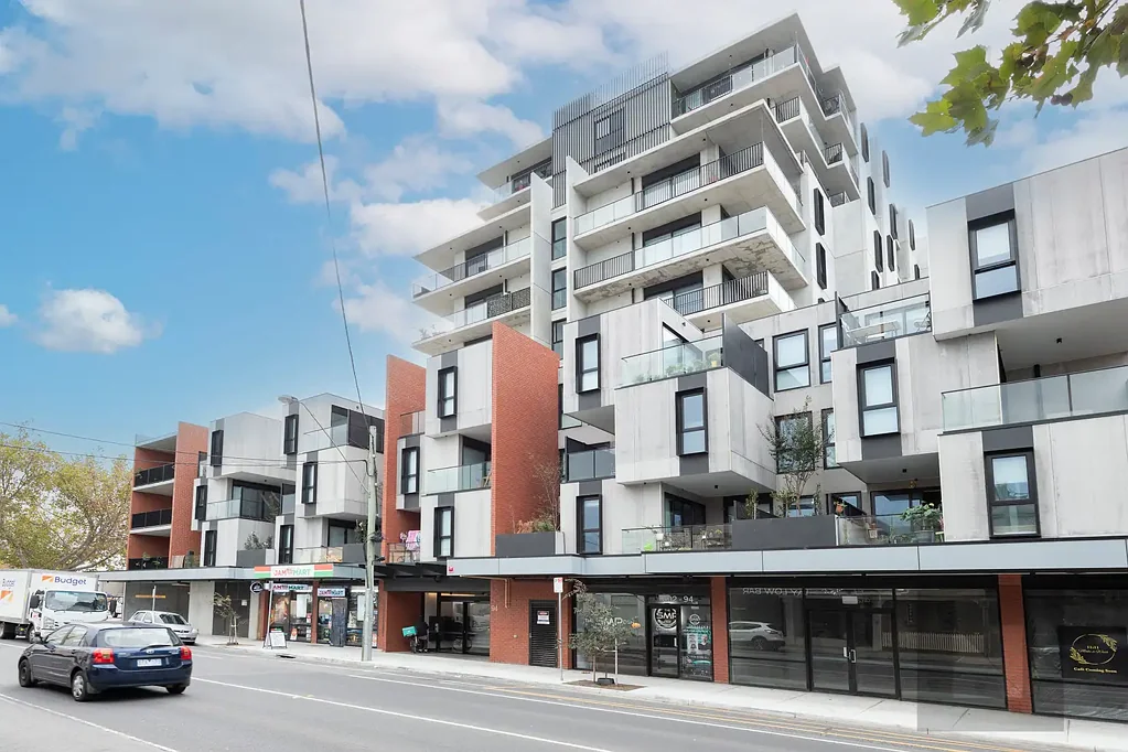 Modern Living in the Heart of Footscray - 2 Bedroom Apartment in Ovation Complex