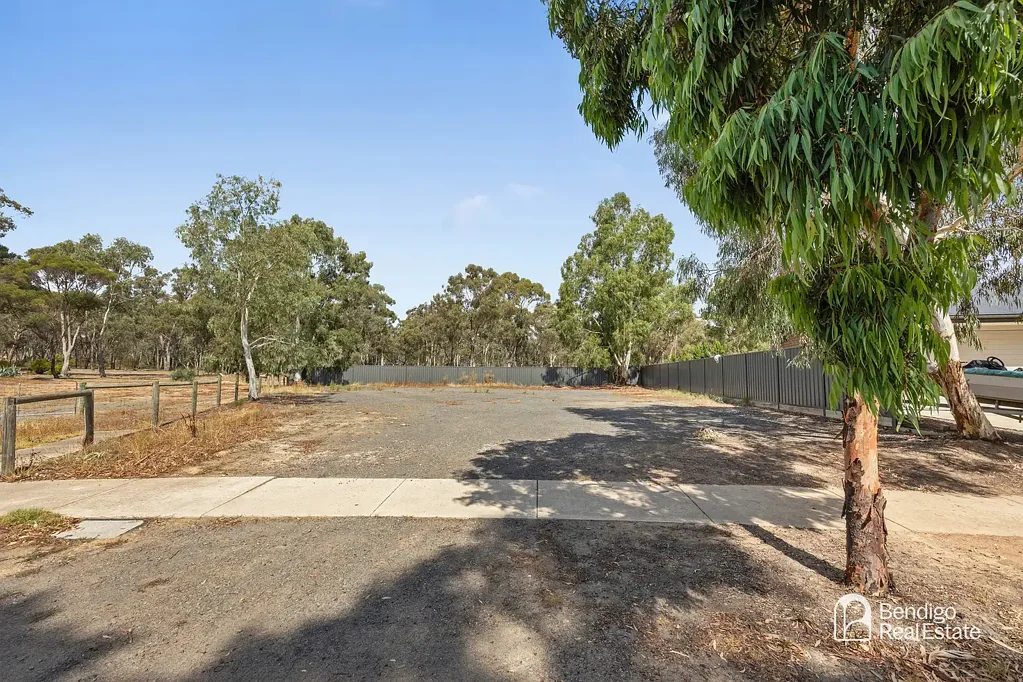 Jackass Flat A fantastic opportunity to build your dream home on a 755m² corner lot!