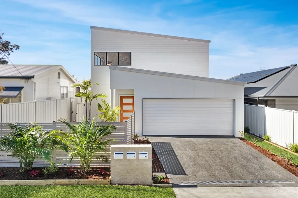 Umina Beach 3ਬੈੱਡਰੂਮ Brand New Coastal Elegance – Walk to Beach, Shops & Schools