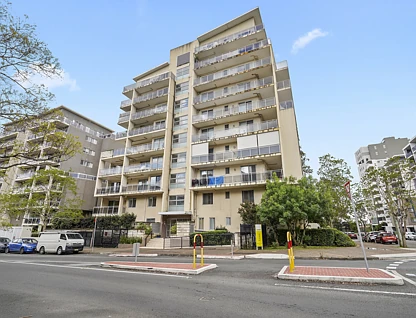 8/49 Lachlan Street, Warwick Farm, South Western Suburbs, 2 chambres, 2 salles de bain, Apartment