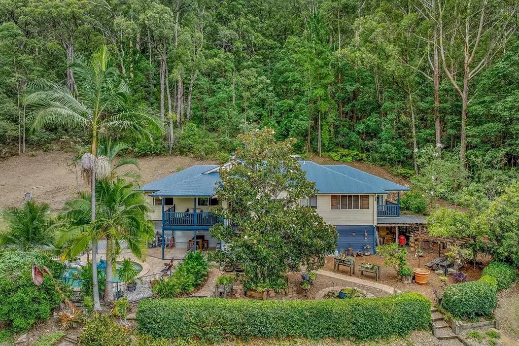 6 Knowles Place, Glass House Mountains, QLD 4518