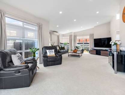 27 Ina Ville Drive, Pukekohe, Franklin, Auckland, 5房, 2浴, 独立屋