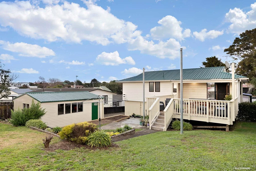 Waiuku 3Habitaciones Sun, Space & Stunning Potential