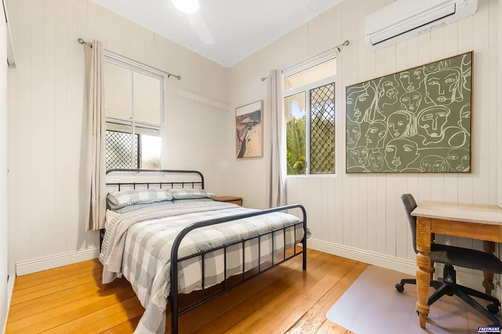 Rooming Accommodation - Furnished Room for Rent, Utilities Included + Ongoing Cleaning