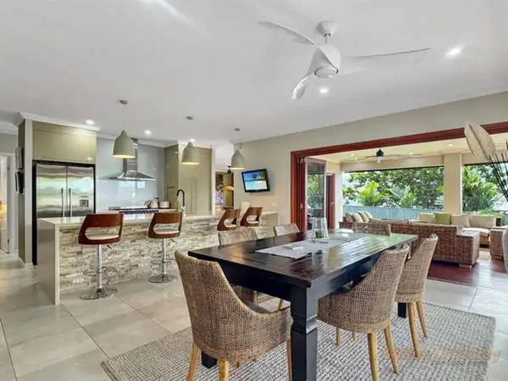 37 Yellowfin Close, Kanimbla, QLD 4870