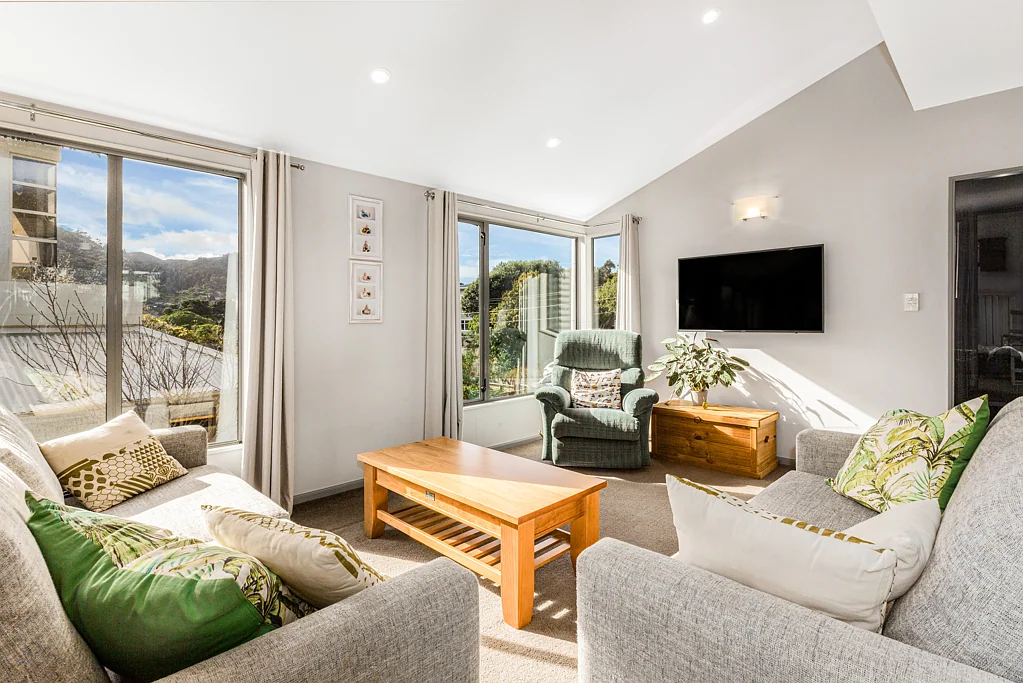 16 Calcutta Street, Khandallah, Wellington