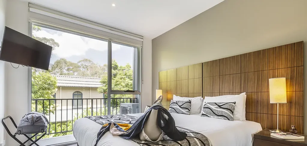 UTILITIES & PARKING INCLUDED 1 Bedroom Apartment