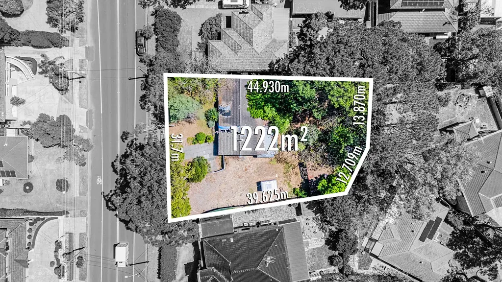 North Rocks 3房 北向1222sqm阔地 超宽31.7m前沿 近水平建筑地 优质发展潜力 步行名校商圈 Renovate or Detonate - 31.7m frontage with dream potential