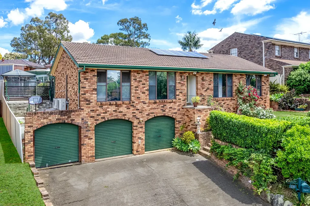 37 Stornoway Avenue, St Andrews, NSW 2566
