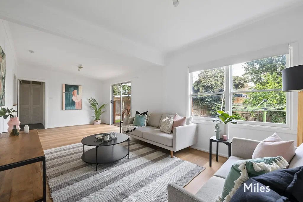 Macleod 3ห้องนอน Charming Facade Meets Scope and Potential
