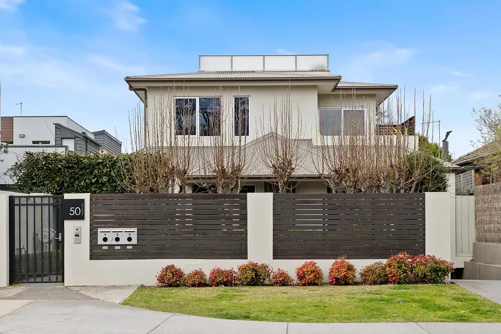 Parkdale 3침실 Beachside Sanctuary with Single-Level Style & Village Vibrancy