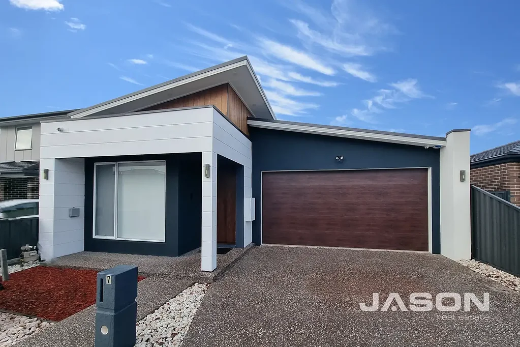 7 Regalla Drive, Greenvale, VIC 3059