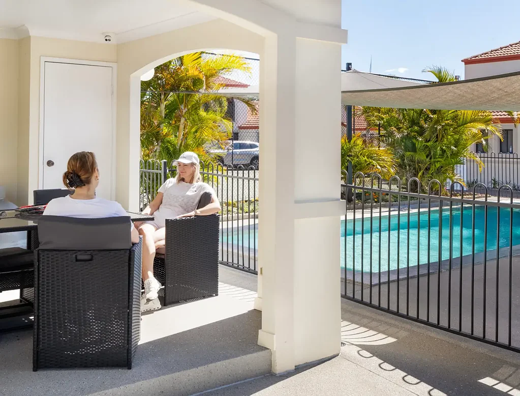 Wynnum West 3房 地中海度假村生活 三卧带新主套 光亮厨房庭院 游泳池网球场 宠物友好社区 步行Wynnum Plaza The best in Wynnum West!