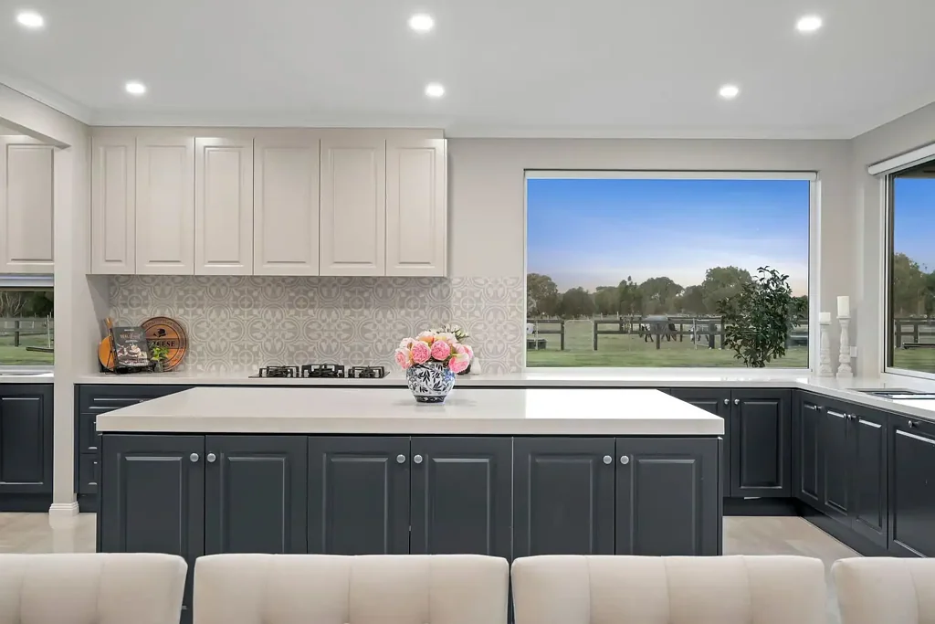 Connewarre 4房  Grand Hampton’s home on equestrian acres