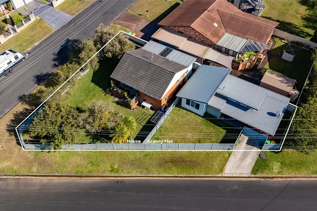 1 Curzon Avenue, Bateau Bay, NSW 2261