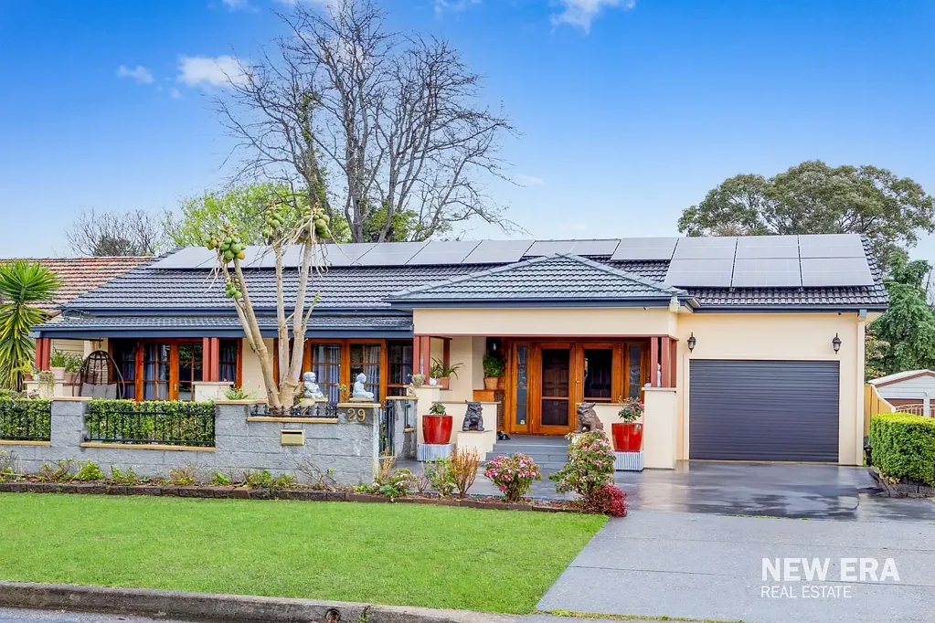 29 Clarence Street, Macquarie Fields, NSW 2564