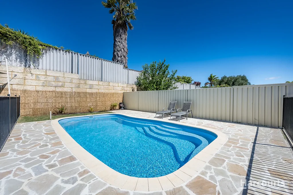 27 Mokutu Court, Quinns Rocks, WA 6030