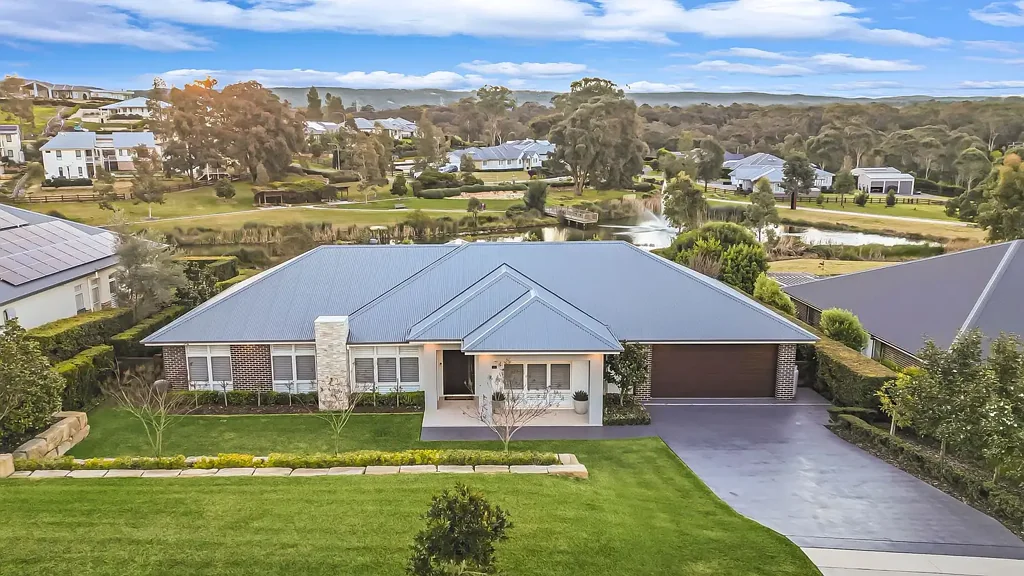 North Richmond 4房  Prestigious Belmont Living with Breathtaking Views