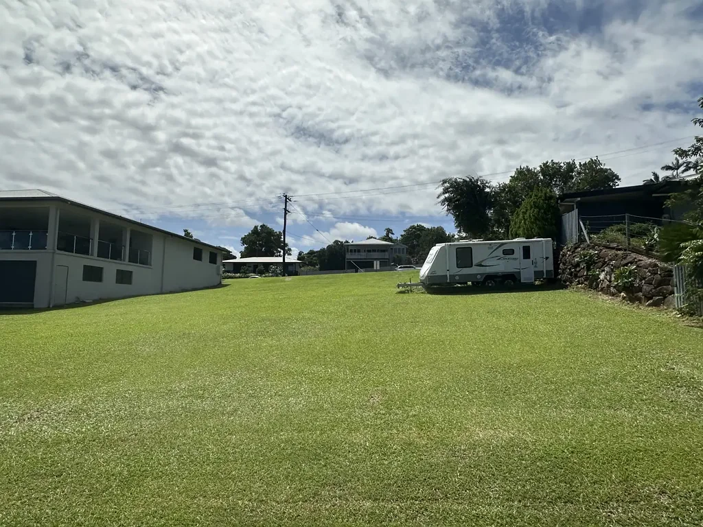 20 Admiralty St, South Mission Beach, QLD 4852
