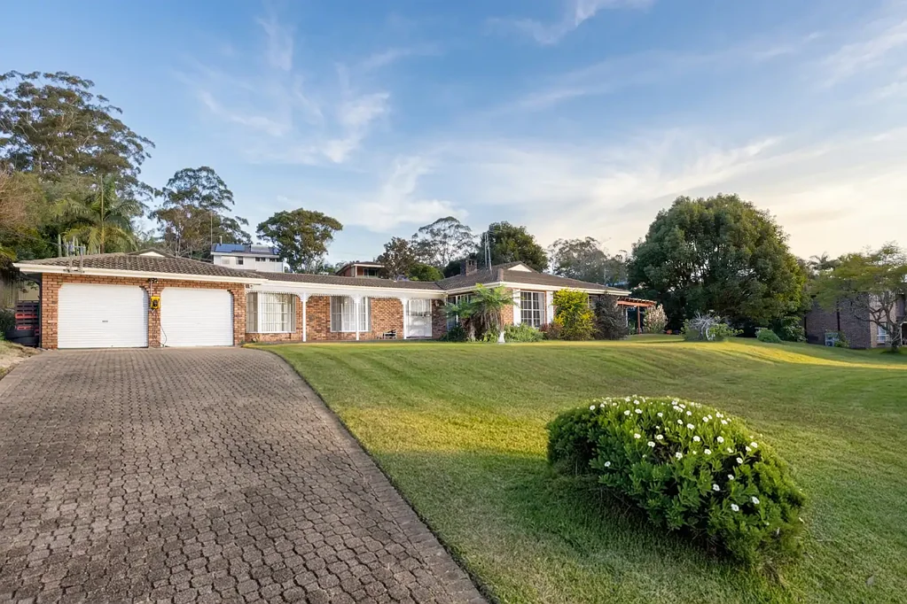 Wyoming 4房  2,032m2 Block | Spacious Family Home | Exciting Future Potential