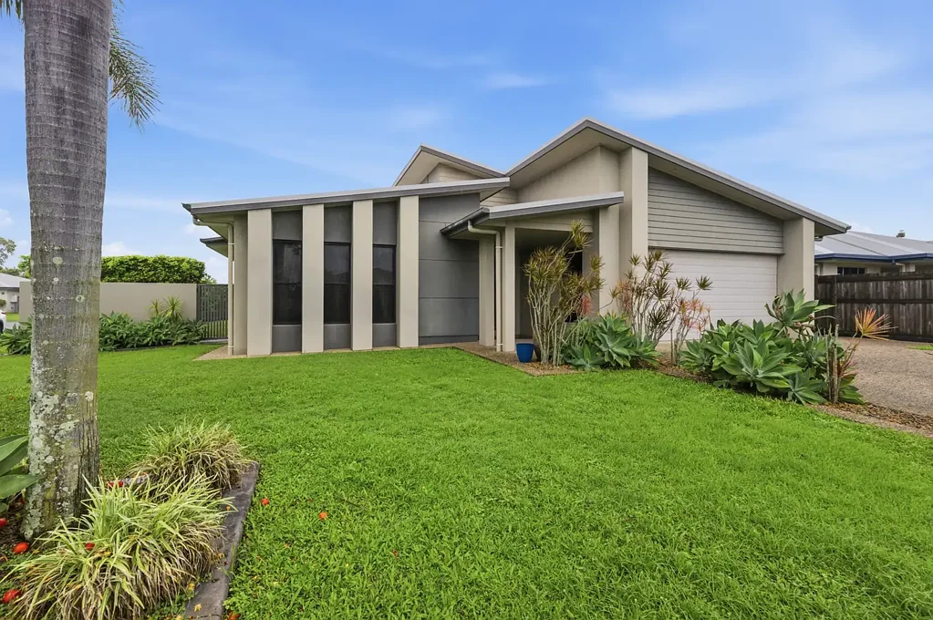 18 Vesta Lane, Ooralea, QLD 4740