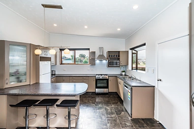 Paraparaumu Beach 4ਬੈੱਡਰੂਮ Think Spacious - Then Think Bigger