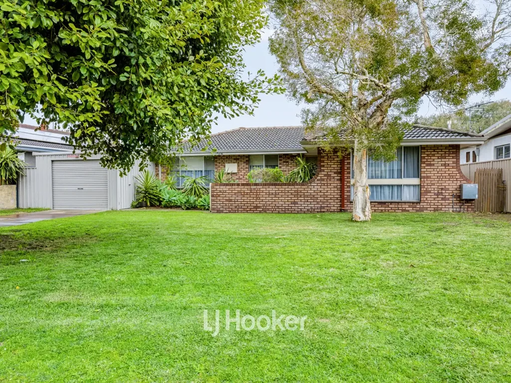 Broadwater 3chambre Big Block, Coastal Lifestyle, Plenty of Potential