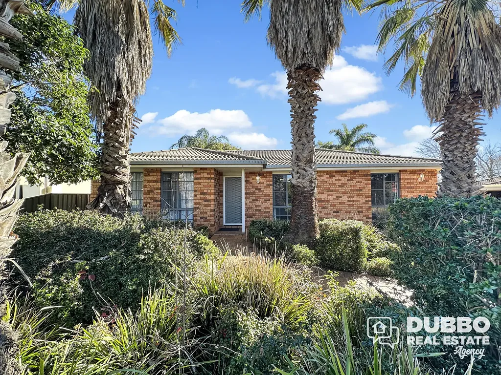 Comfortable Family Home in Quiet East Dubbo Cul-de-Sac
